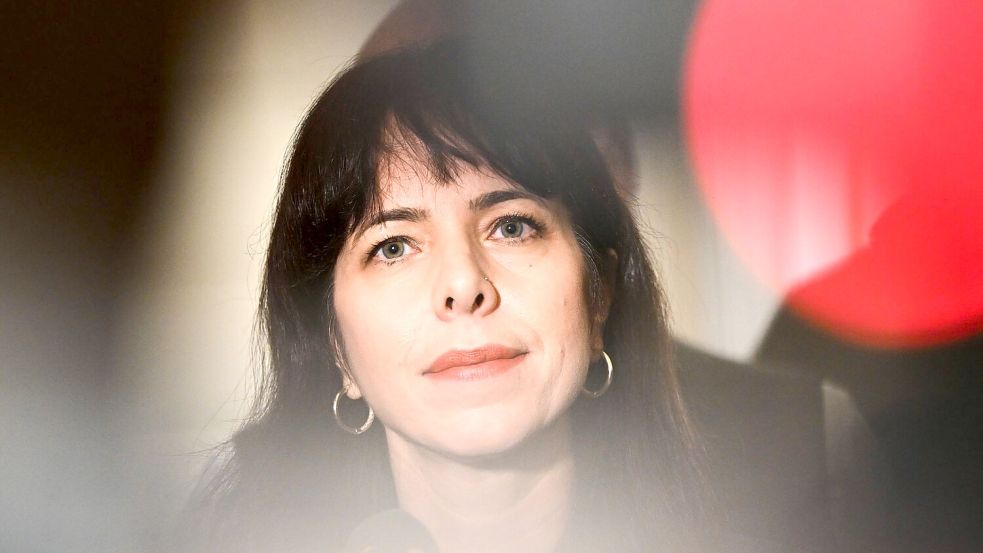 Elif Eralp sagte, sie sei sich sehr sicher, beim Parteitag eine große Mehrheit für Koalitionsverhandlungen mit Grünen und SPD zu bekommen.  (Archivbild) Foto: Britta Pedersen/dpa