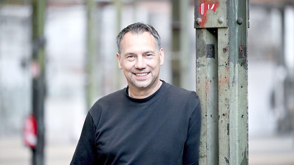 Seit 20 Jahren Bestseller-Autor. Doch auf dem Weg dahin gab es auch einige Absagen. (Archivbild) Foto: Britta Pedersen/dpa