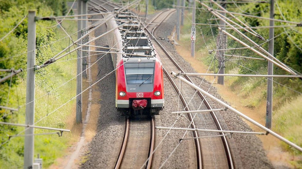 Freight train derails: Railway line between Oldenburg and Bremen closed