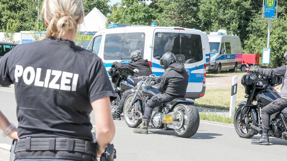 World Run des MC Gremium: Anreise zum Rockertreffen in Halbemond steht ...