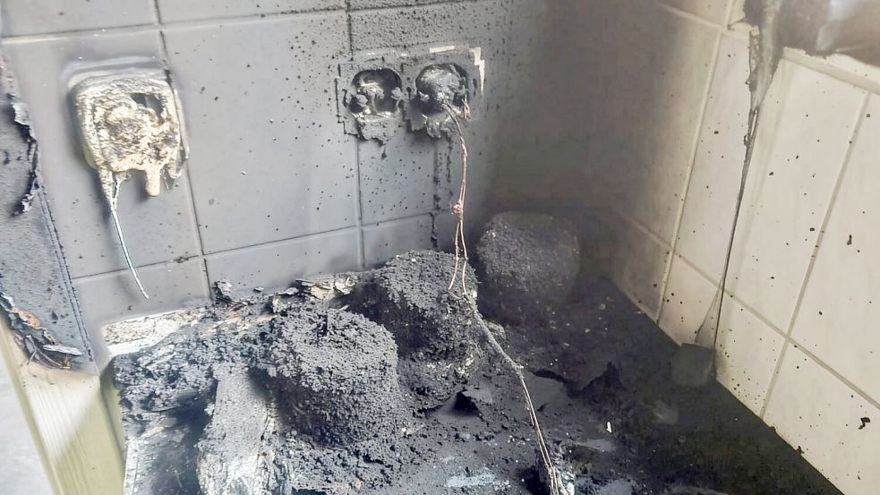 From the news ticker: Batteries on fire | Accident after fleeing | Witness ...