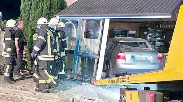 From the news ticker: House uninhabitable after fire | Car crashes into ...