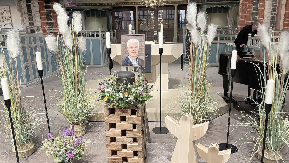 Funeral service: Norden bids farewell to Pastor Martin Specht